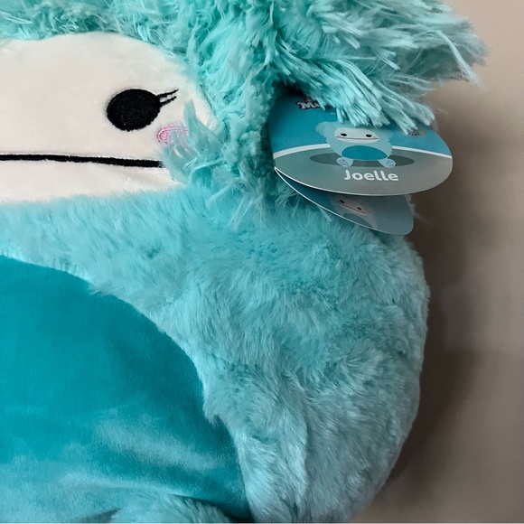 NWT! RARE! 12” Joelle the Fuzzamallow Big Foot Squishmallow - Picture 4 of 4